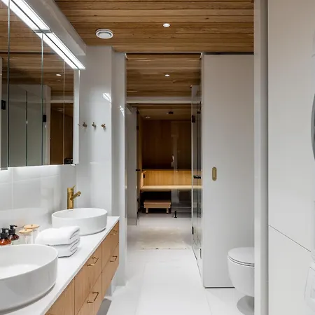 شقة Scandinavian Deluxe House With Private Sauna At Kamppi هلسنكي