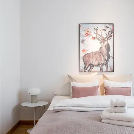 Scandinavian Deluxe House With Private Sauna At Kamppi *