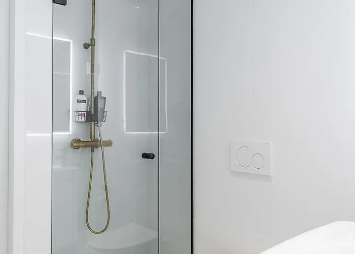 Scandinavian Deluxe House With Private Sauna At Kamppi Huoneisto